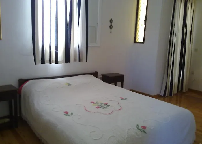 Traditional Vakantiehuis Kivérion